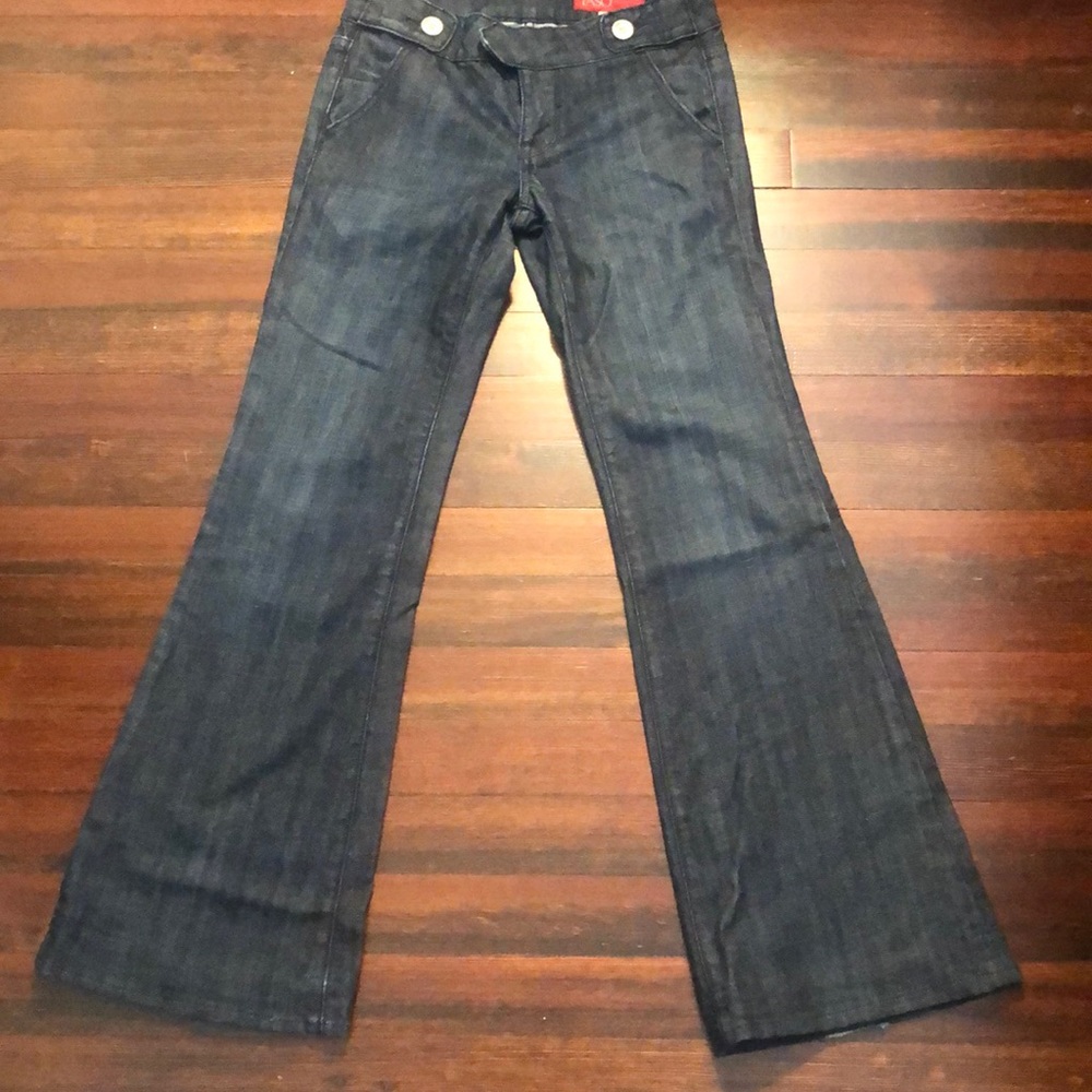 Boot cut blue jeans - size 26